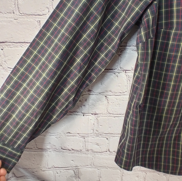 L.L. Bean Womens "Wrinkle Resistant" Celtic Plaid Button Down L - Picture 5 of 15